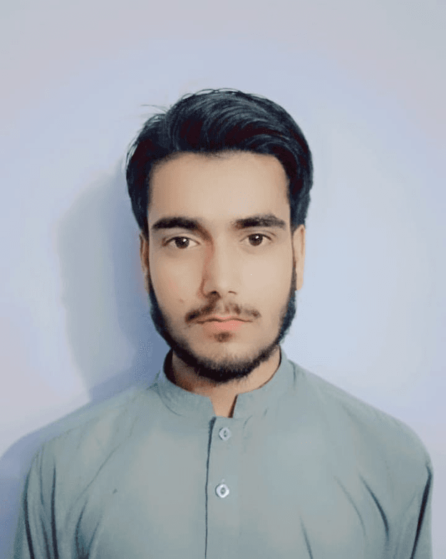 Portrait of Hamza Siddique